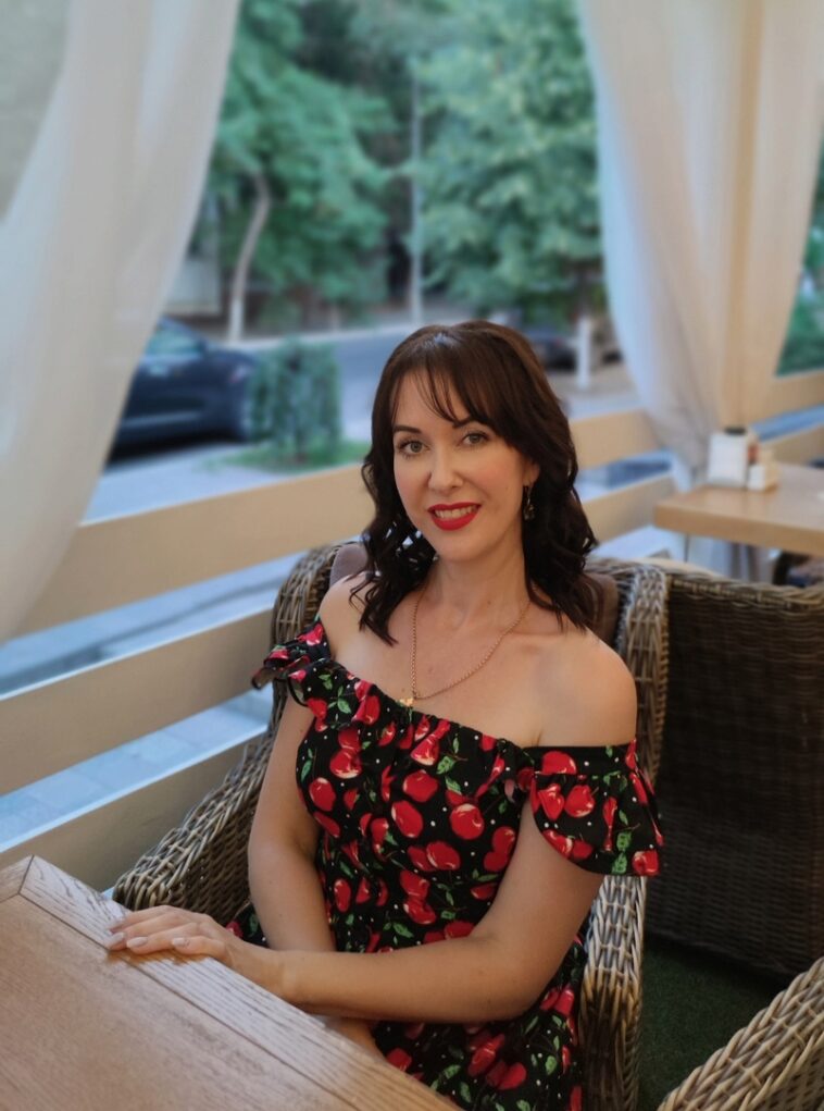 Юлия Лютова