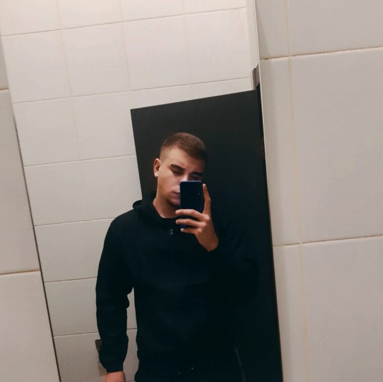 Виктор Кулаков