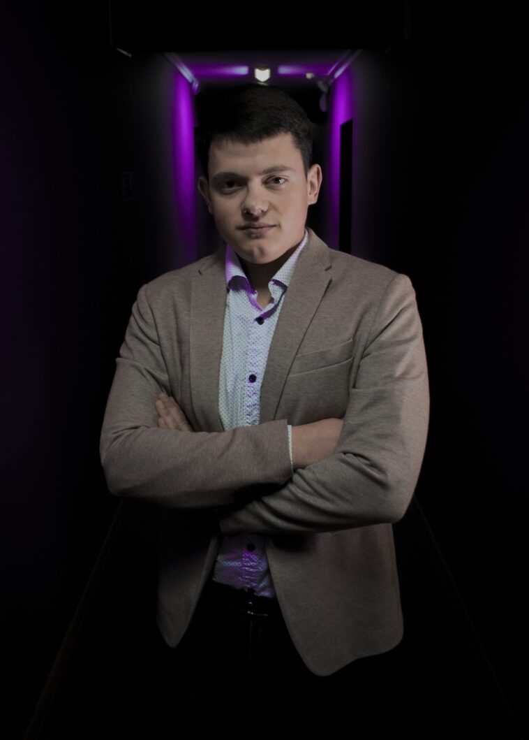 Паша Белов